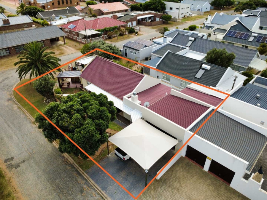 3 Bedroom Property for Sale in Stilbaai Wes Western Cape